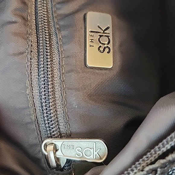 The Sak- beautiful gray crochet crossbody bag - Picture 6 of 8